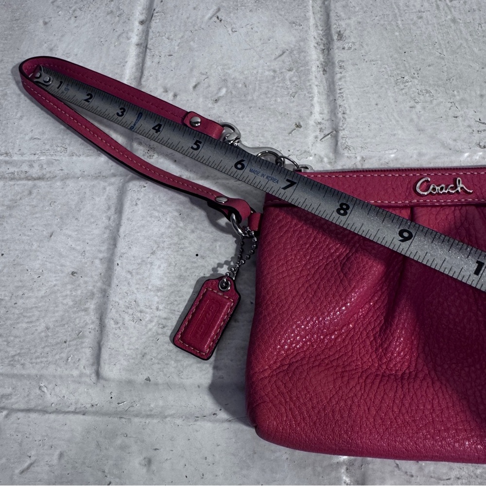 Coach Pink Pomegranate Pleated Wristlet with Hangtag - Picture 10 of 10